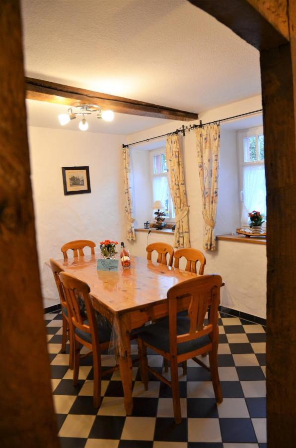 Burgen  Altes Winzerhaus - Ferienhaus מראה חיצוני תמונה